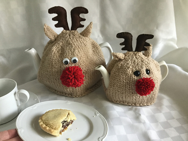 Reindeer tea cosy