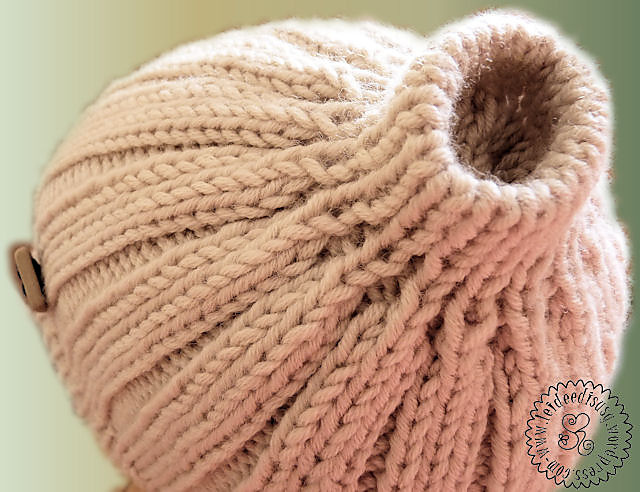 Toddler hat "G as..."