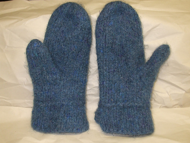 Lovikka Mittens