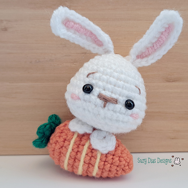 Bunny with Carrot & Baby Chick