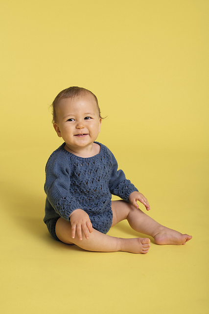 Babybody med Spetsmönster