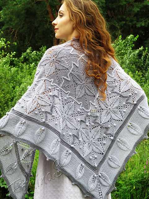 The Winter Garden shawl