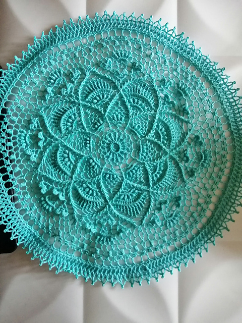 Textured doily Ariel