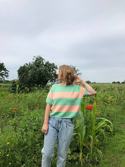 Striped top (one size)