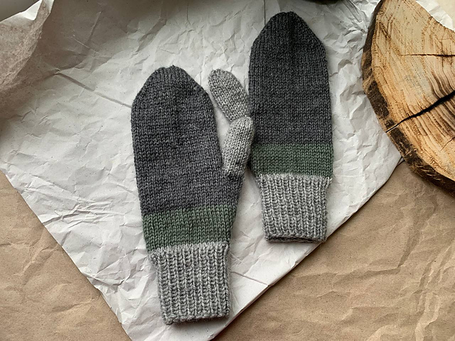 Knitted mittens BASIC