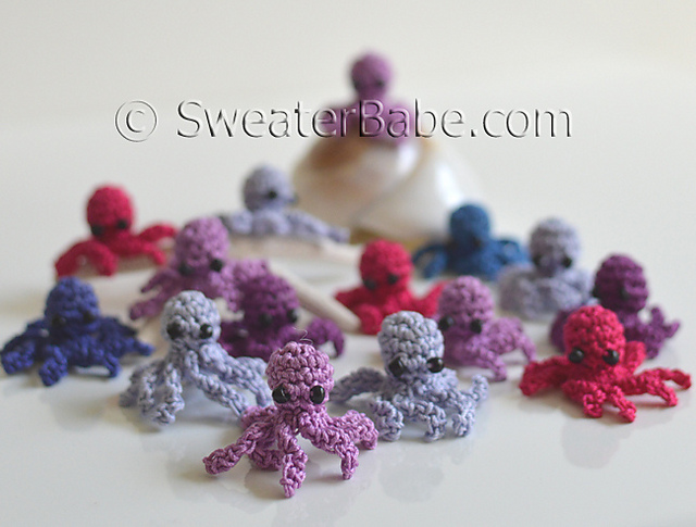 #288 Mini Crochet Octopus