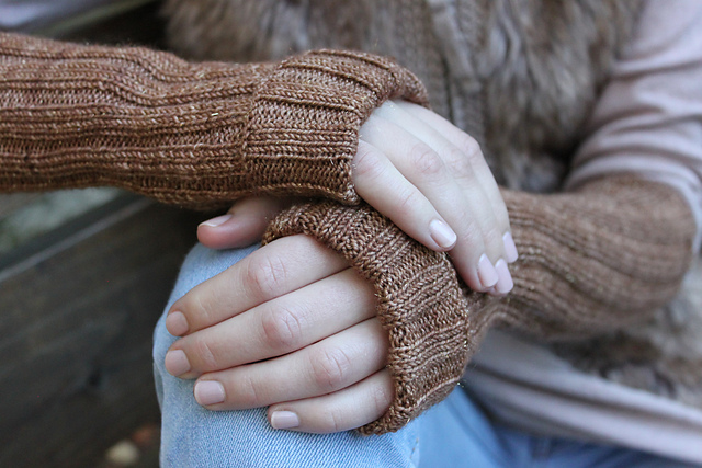 Seamless Fingerless Gloves
