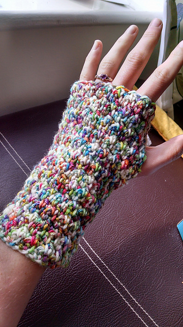 Warm & Simple Fingerless Gloves
