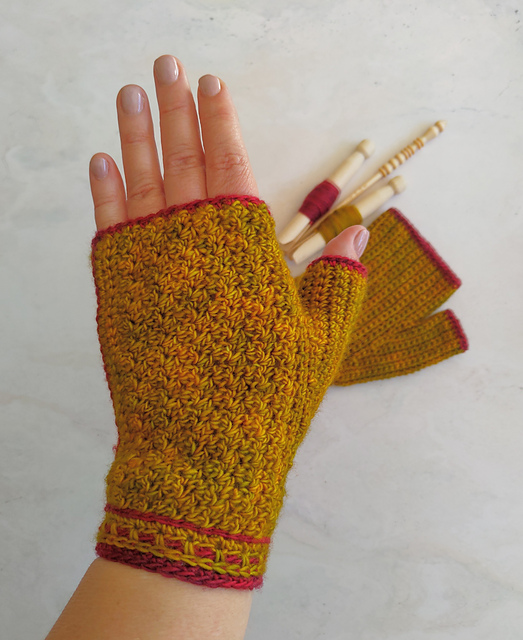 Marigold Fingerless Mittens