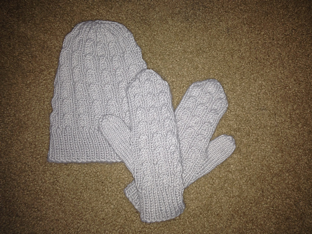 Mom's Cabled Hat
