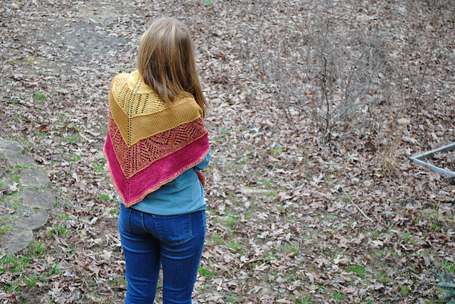 Fading Pines Shawl