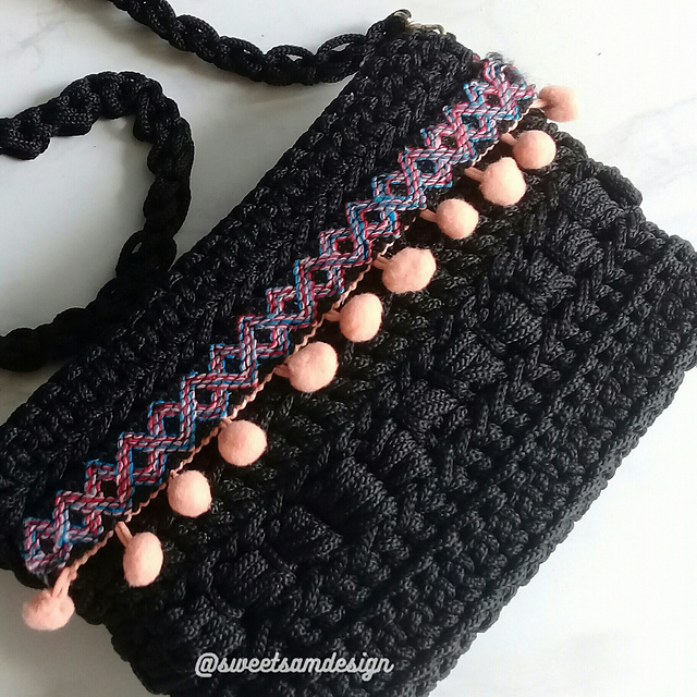 Simple Clutch Bag With Mini Pom Poms