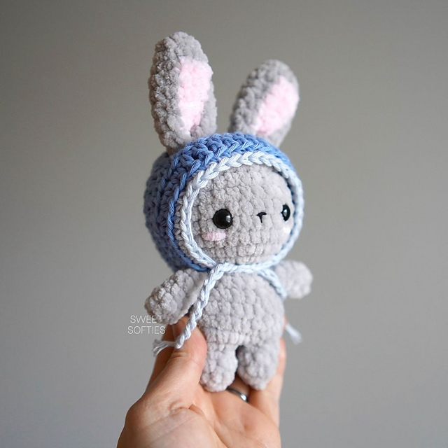 Bunny in a Bonnet