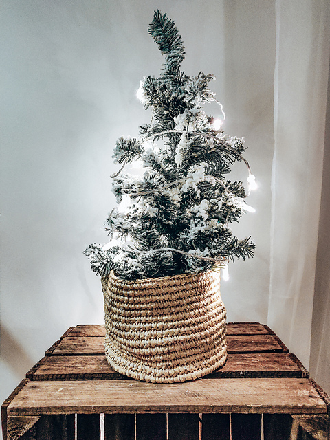 Raffia Plant Pot Cover