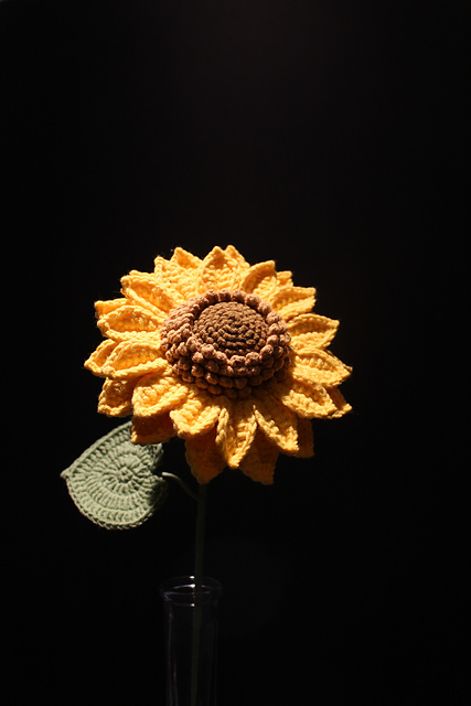 Ravelry: Sunflower pattern by SylvaWeave