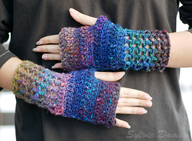 Jumi fingerless gloves