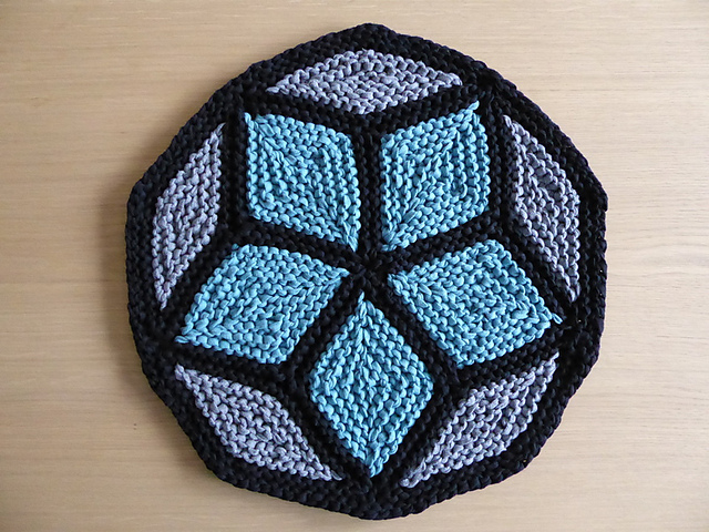 Penrose Cushion