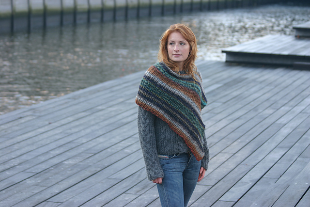Asymmetrisk poncho