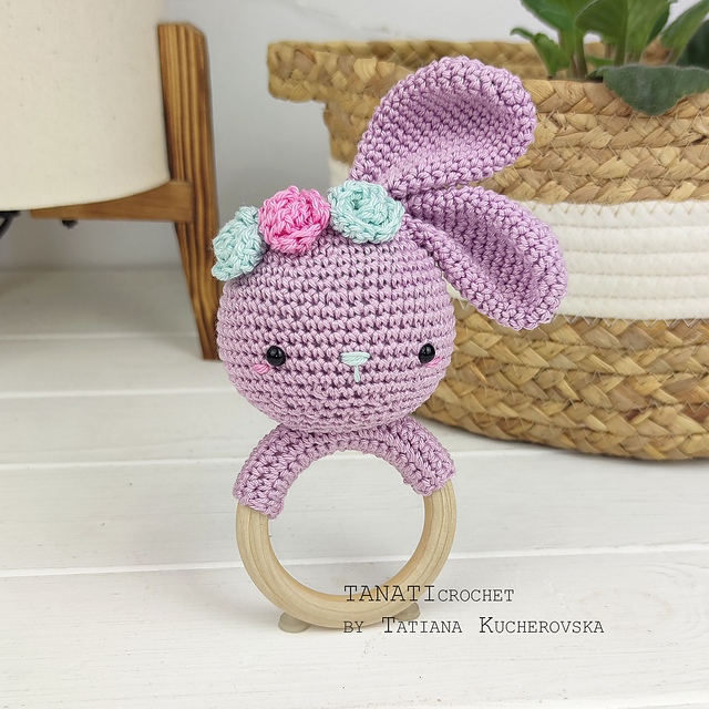 Rattle bunny