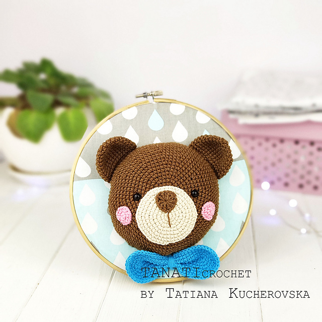 Wall hanging the Bear