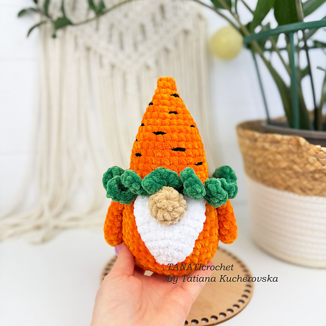 Easter Gnome Carrot