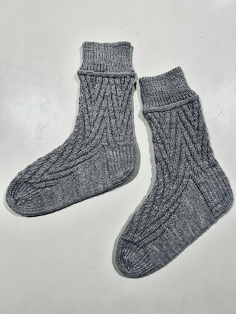 Socks with a zigzag