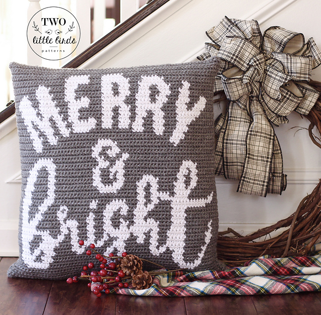 The {Merry and Bright} Pillow