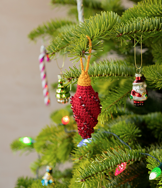 Glow Retro Bauble