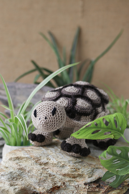 Ravelry: Walter the Tortoise pattern by TOFT UK