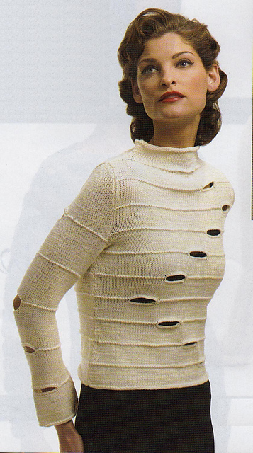 Diagonal Slit Pullover