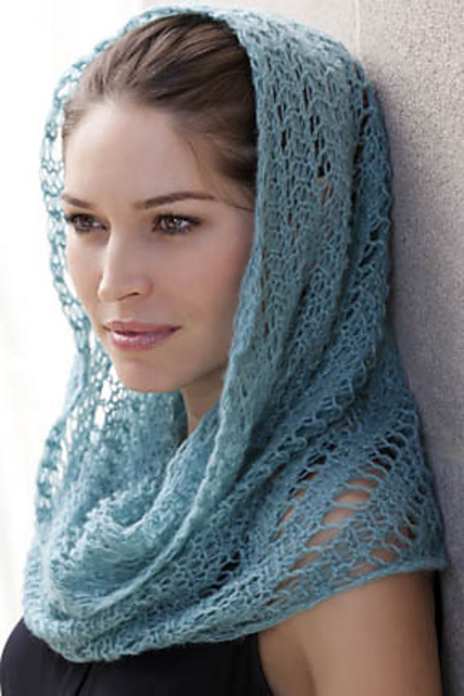 Tosca Eyelet-Pattern Wimple