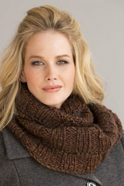 Cuddle Me Cowl