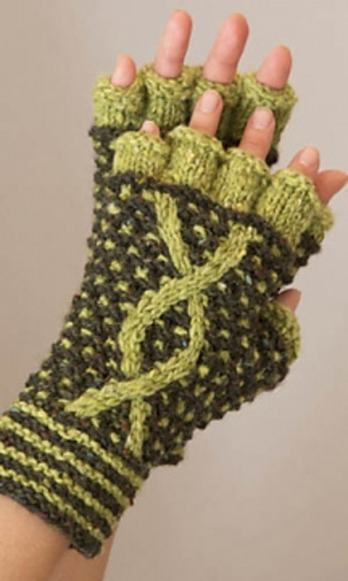 Dickens Fingerless Gloves