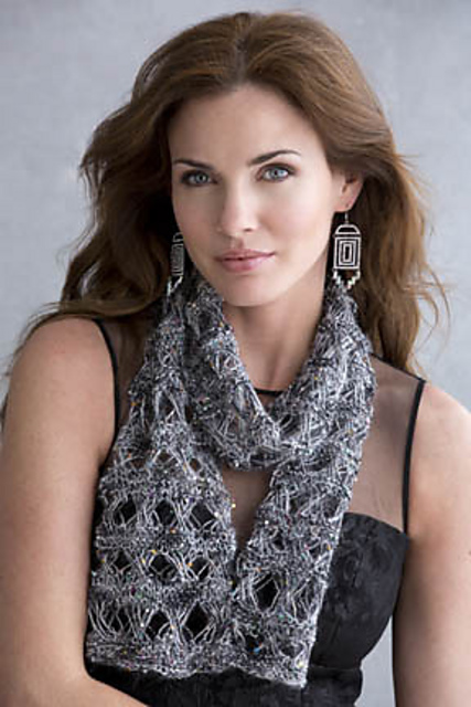 Maxene 1-Ball Scarf