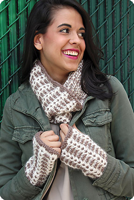 Amity Wristwarmers