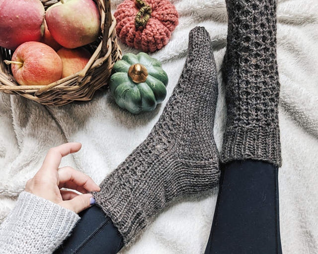 Ravelry Autumn Bramble Cabin Socks pattern by This Yellow Farmhouse