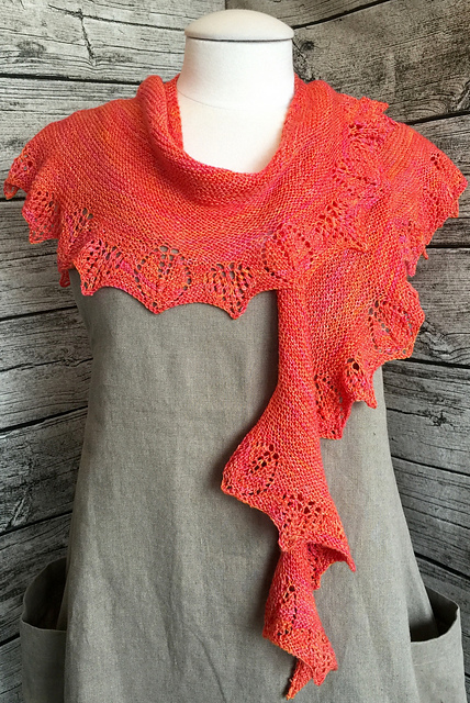 Crescent Shawlette