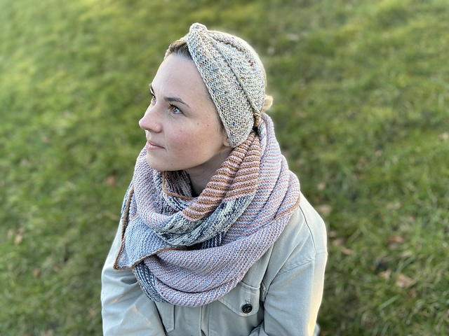 Headband with a twist