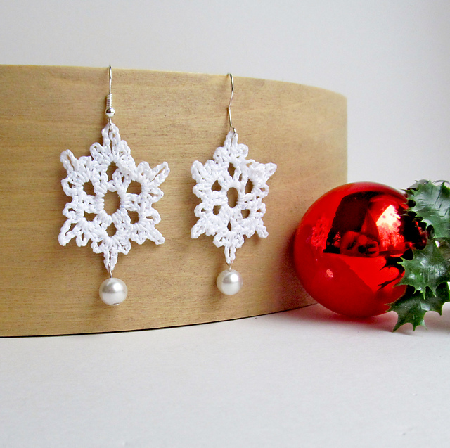 Snowflake Earrings With Pearl Accent