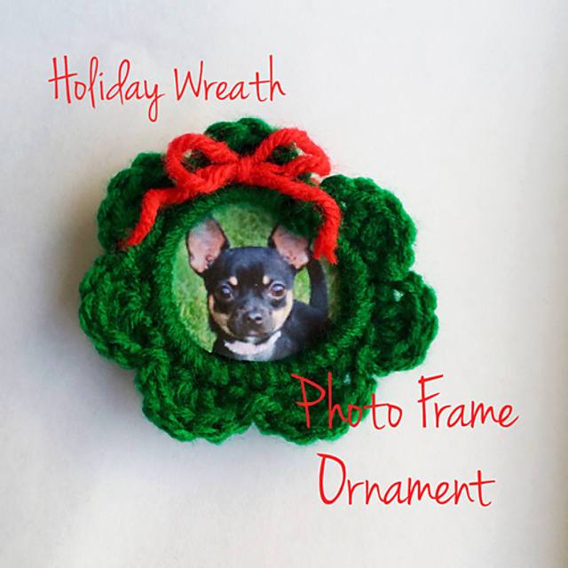 Holiday Wreath Photo Frame Ornament