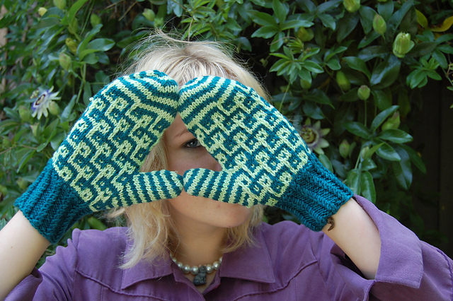 Alchemy Op Art Mittens