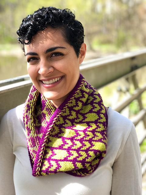 Stereo Hearts Cowl