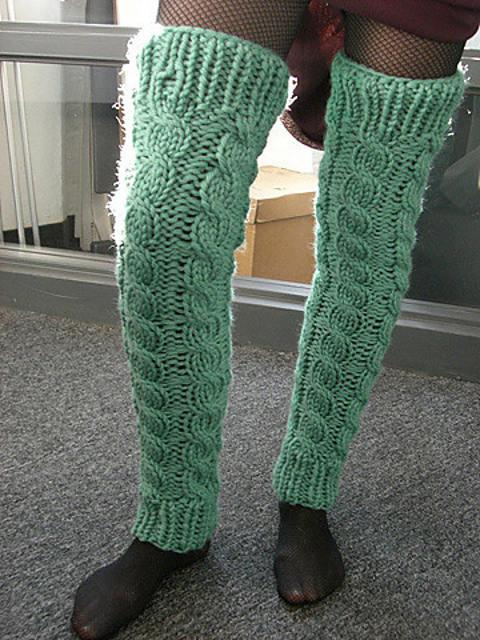 Cabled Legwarmers
