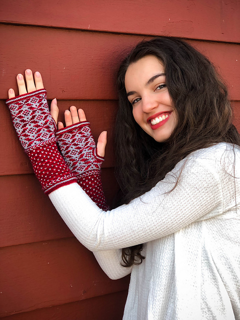 Angoon Fingerless Mitts