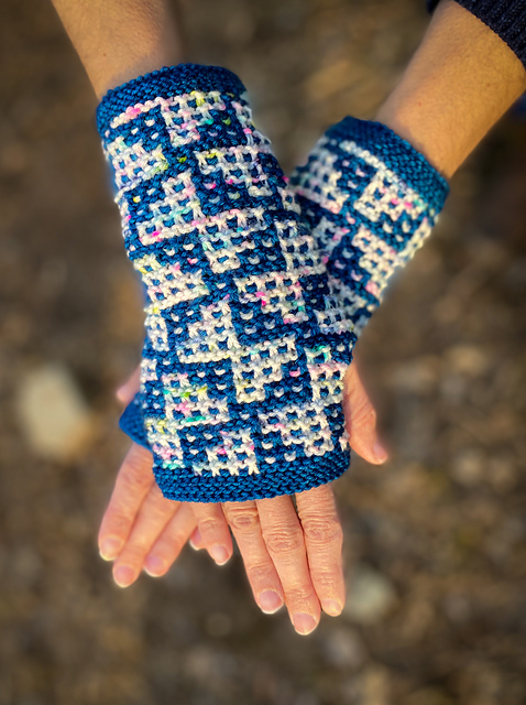 Bow Tie Pasta Mitts