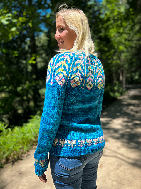 Bunchberry Dogwood Pullover