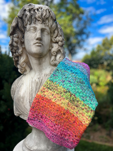 Minis By The Dozen Cowl