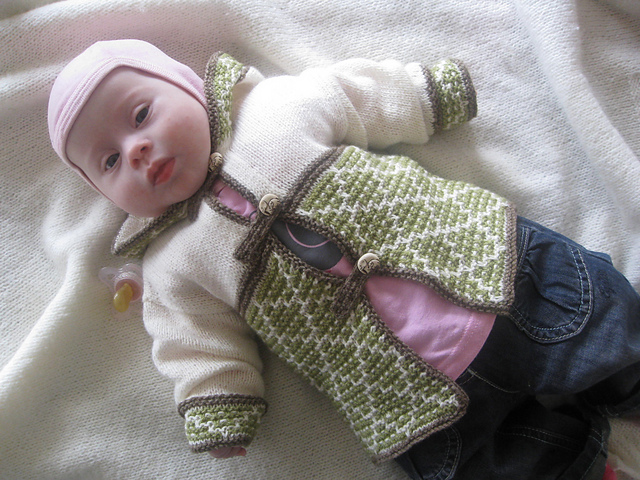 Babyjakke med hætte