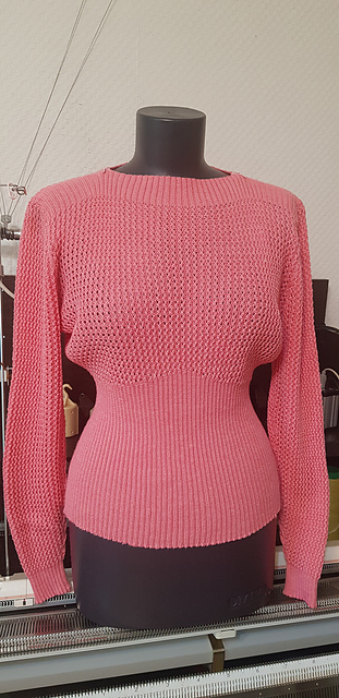 Duckling Pullover #1191