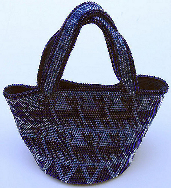 Ravelry Tapestry Crochet Purse pattern by Carol Ventura